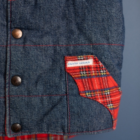 2/$20 - VINTAGE Denim Plaid puffer vest - Picture 2 of 5